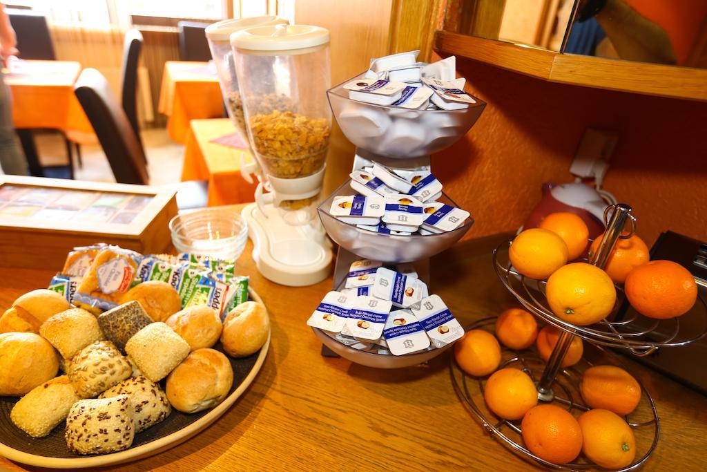 Hotel Erzhausener Hof מראה חיצוני תמונה