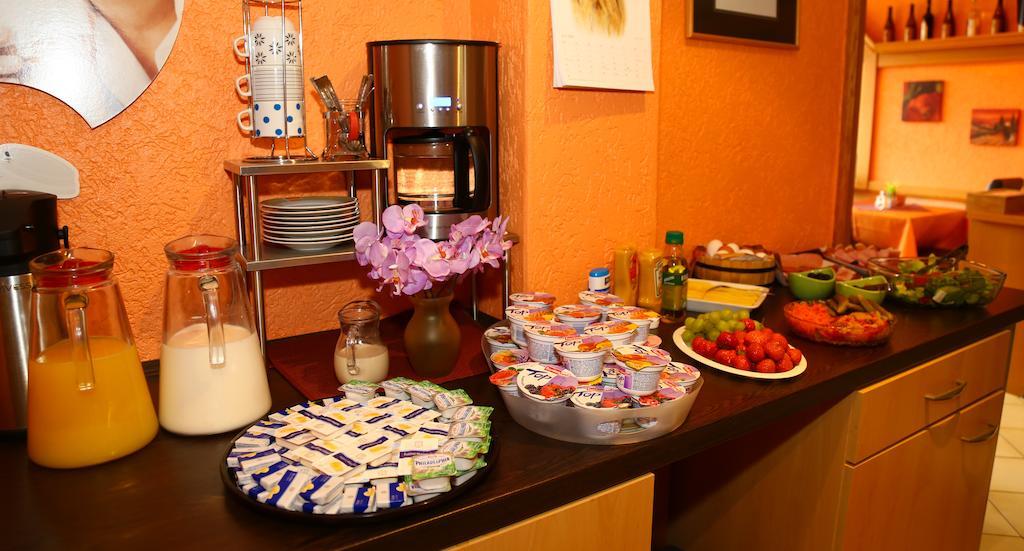 Hotel Erzhausener Hof מראה חיצוני תמונה